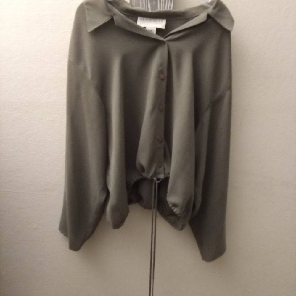 Gray Long Sleeve Boxy Button Down Shirt